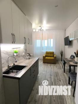 Студия квартира, посуточно, 28м2, 5/19 этаж