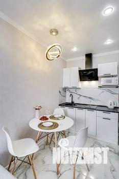 Студия квартира, посуточно, 28м2, 25/25 этаж