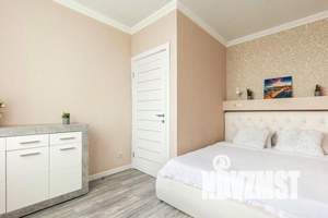 1-к квартира, посуточно, 65м2, 12/32 этаж