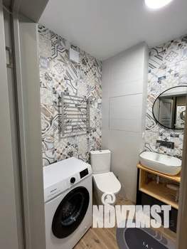 Студия квартира, посуточно, 35м2, 17/17 этаж