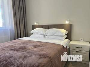 2-к квартира, посуточно, 42м2, 21/24 этаж