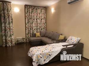 Студия квартира, посуточно, 37м2, 4/4 этаж