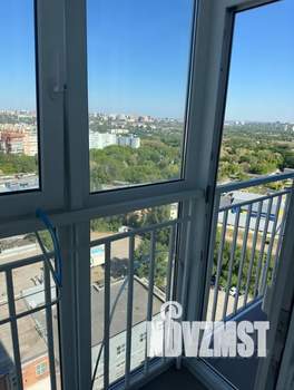 Студия квартира, посуточно, 28м2, 16/17 этаж