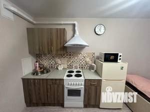 Студия квартира, посуточно, 30м2, 3/17 этаж
