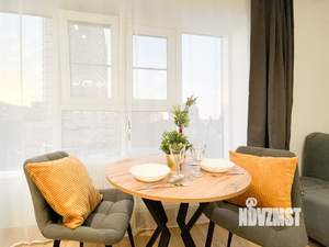 Студия квартира, посуточно, 28м2, 4/19 этаж