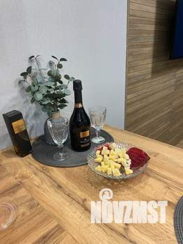 Студия квартира, посуточно, 38м2, 5/15 этаж