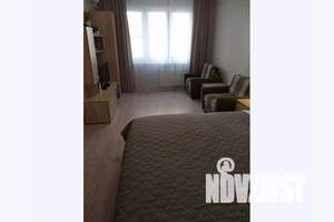 1-к квартира, посуточно, 35м2, 3/18 этаж
