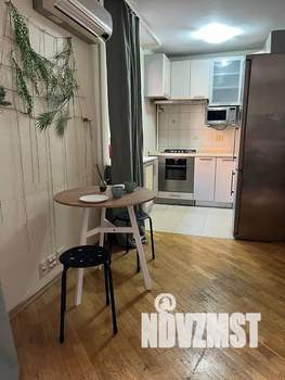 Студия квартира, посуточно, 35м2, 9/9 этаж