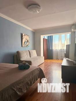 1-к квартира, посуточно, 45м2, 4/9 этаж