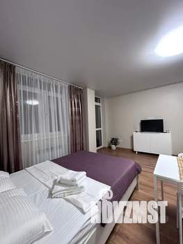 Студия квартира, посуточно, 40м2, 16/17 этаж