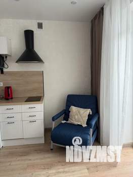 Студия квартира, посуточно, 40м2, 11/26 этаж