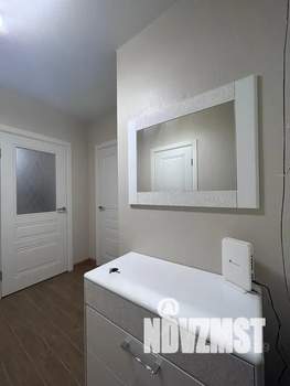 Студия квартира, посуточно, 40м2, 16/17 этаж