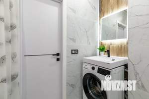 1-к квартира, посуточно, 40м2, 18/25 этаж