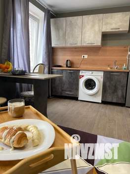Студия квартира, посуточно, 32м2, 4/9 этаж