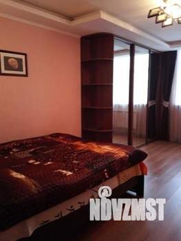 1-к квартира, посуточно, 50м2, 1/1 этаж