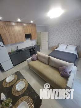 Студия квартира, посуточно, 32м2, 13/25 этаж