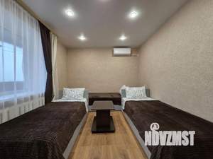 2-к квартира, посуточно, 57м2, 1/1 этаж