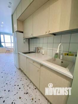 Студия квартира, посуточно, 35м2, 15/25 этаж