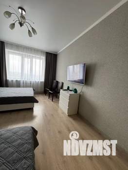 1-к квартира, посуточно, 40м2, 12/22 этаж