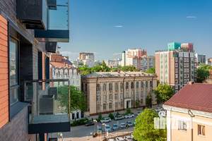 2-к квартира, посуточно, 42м2, 7/24 этаж