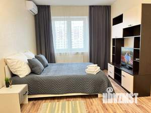 1-к квартира, посуточно, 39м2, 10/17 этаж