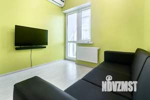 Студия квартира, посуточно, 43м2, 19/24 этаж