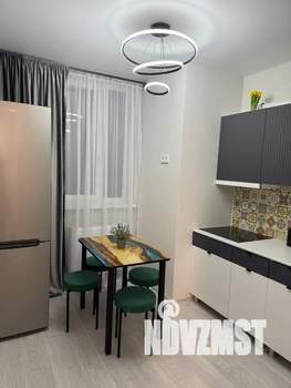 1-к квартира, посуточно, 35м2, 25/25 этаж