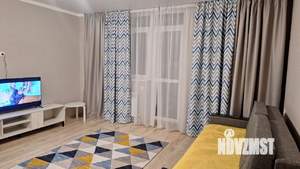 Студия квартира, на длительный срок, 42м2, 14/18 этаж