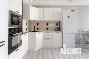 1-к квартира, посуточно, 43м2, 13/32 этаж