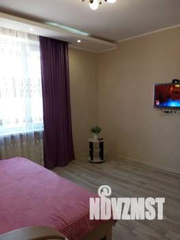 1-к квартира, посуточно, 38м2, 7/17 этаж