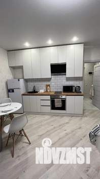 Студия квартира, посуточно, 32м2, 4/25 этаж