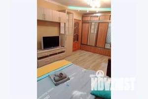 1-к квартира, посуточно, 40м2, 3/10 этаж