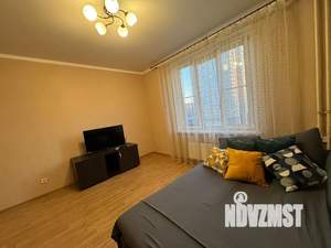 1-к квартира, посуточно, 40м2, 8/20 этаж