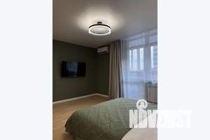 1-к квартира, посуточно, 36м2, 10/18 этаж