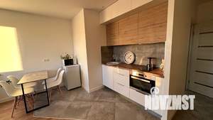 Студия квартира, посуточно, 40м2, 16/18 этаж