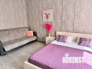 1-к квартира, посуточно, 40м2, 2/25 этаж