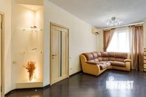 3-к квартира, посуточно, 60м2, 1/1 этаж