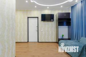 1-к квартира, посуточно, 34м2, 1/2 этаж