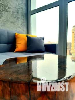 Студия квартира, посуточно, 30м2, 19/25 этаж