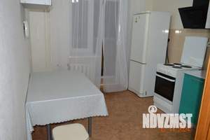 1-к квартира, посуточно, 37м2, 10/16 этаж