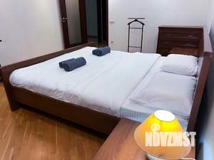 2-к квартира, посуточно, 75м2, 1/1 этаж