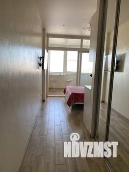 Студия квартира, посуточно, 28м2, 21/32 этаж