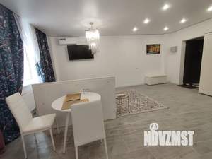 Студия квартира, посуточно, 35м2, 10/19 этаж