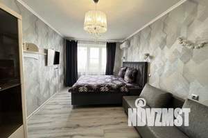 2-к квартира, посуточно, 60м2, 10/18 этаж