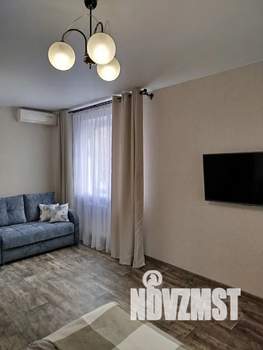 1-к квартира, посуточно, 37м2, 2/10 этаж