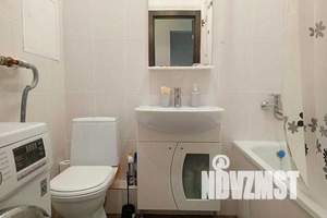 1-к квартира, посуточно, 38м2, 13/16 этаж