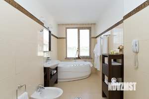 1-к квартира, посуточно, 82м2, 1/1 этаж