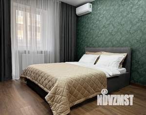 Студия квартира, посуточно, 28м2, 21/25 этаж