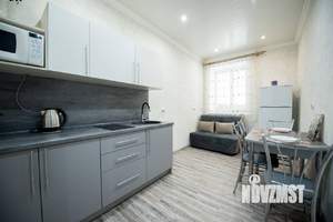 1-к квартира, посуточно, 37м2, 2/18 этаж