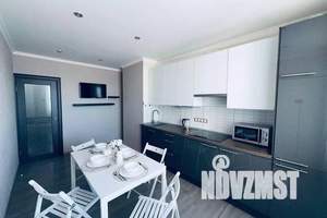 1-к квартира, посуточно, 50м2, 15/21 этаж